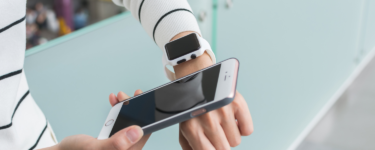 What Are AI Wearables and How Can They Simplify Daily Life?